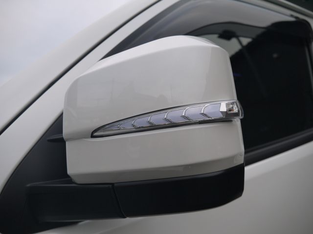 TOYOTA HIACE van 2WD 2025