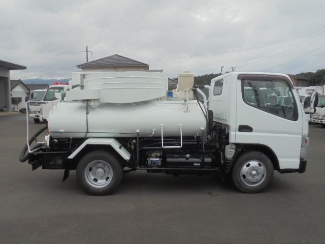 MITSUBISHI CANTER 2011