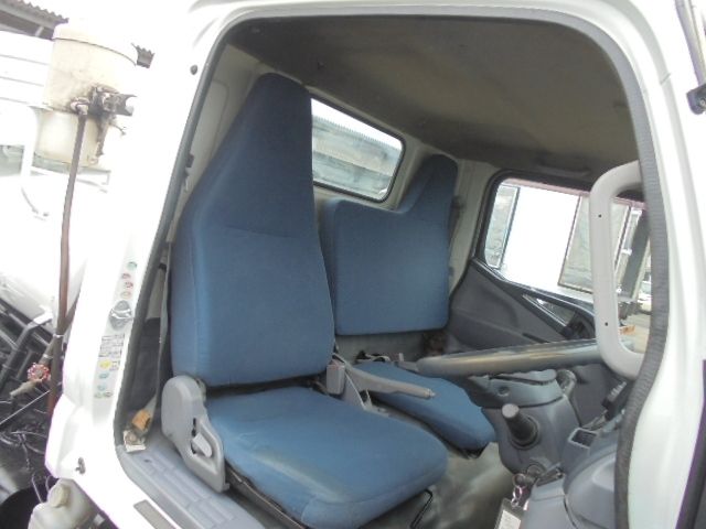 MITSUBISHI CANTER 2011