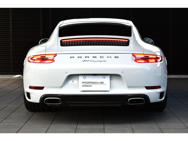 PORSCHE PORSCHE 911 2016