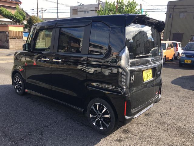 HONDA N BOX CUSTOM 2018