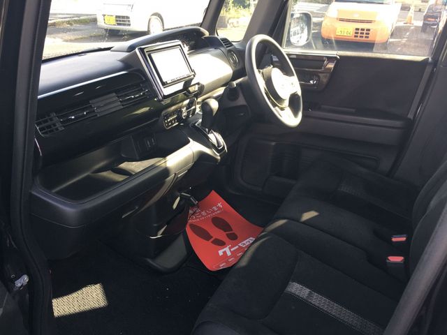 HONDA N BOX CUSTOM 2018