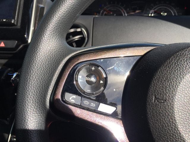 HONDA N BOX CUSTOM 2018