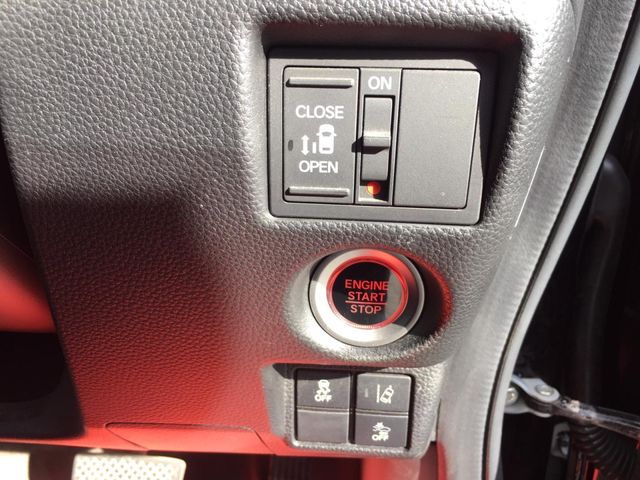 HONDA N BOX CUSTOM 2018