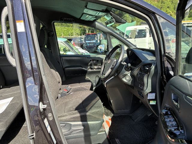 TOYOTA ESQUIRE 4WD 2019