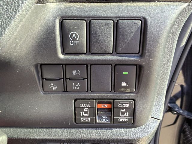 TOYOTA ESQUIRE 4WD 2019