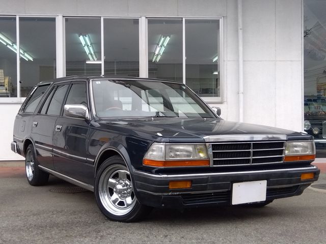 NISSAN GLORIA wagon 1989
