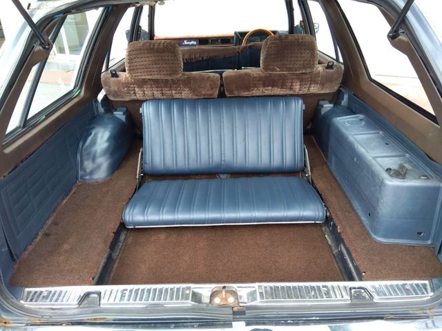 NISSAN GLORIA wagon 1989