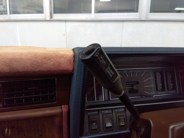 NISSAN GLORIA wagon 1989