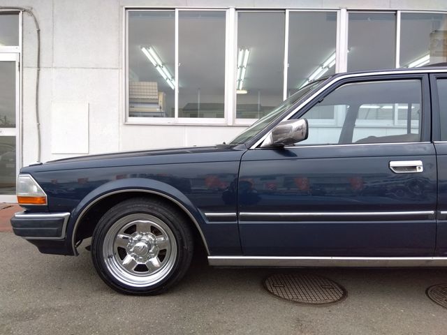 NISSAN GLORIA wagon 1989