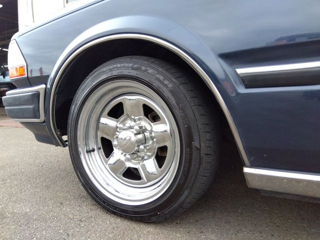 NISSAN GLORIA wagon 1989