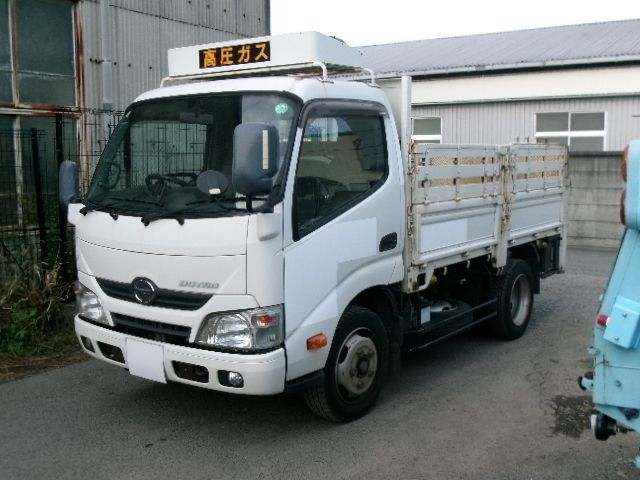 HINO DUTRO 2015