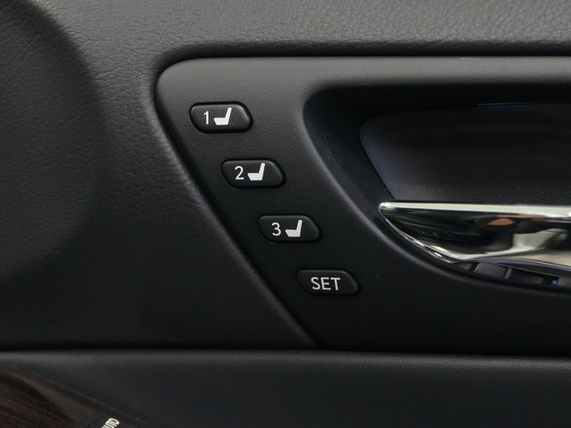 TOYOTA LEXUS IS300h 2014