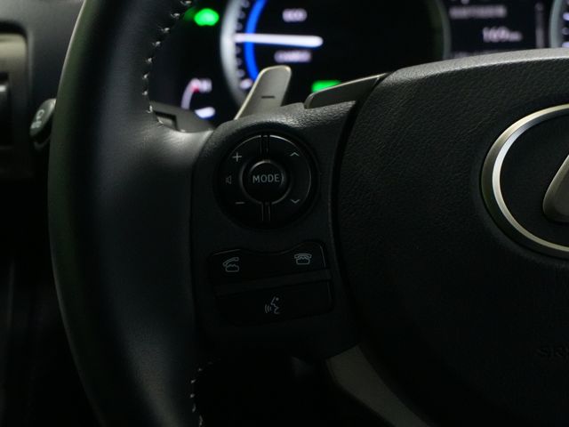 TOYOTA LEXUS IS300h 2014