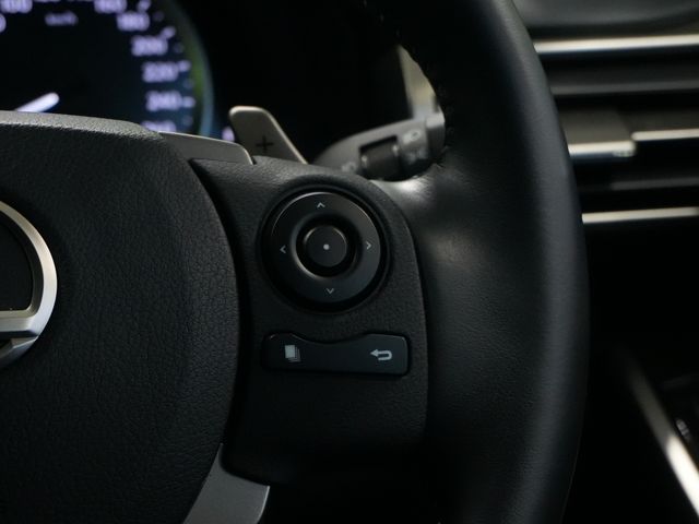 TOYOTA LEXUS IS300h 2014