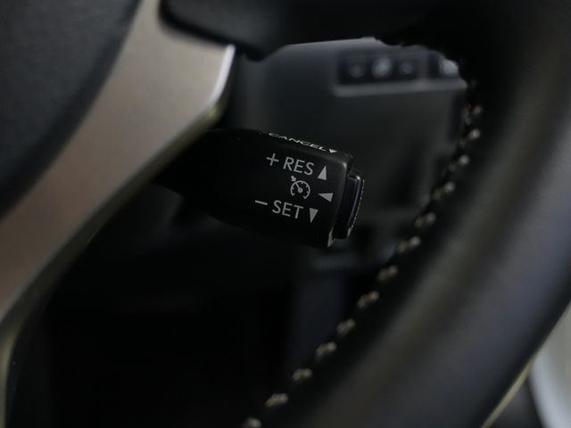 TOYOTA LEXUS IS300h 2014