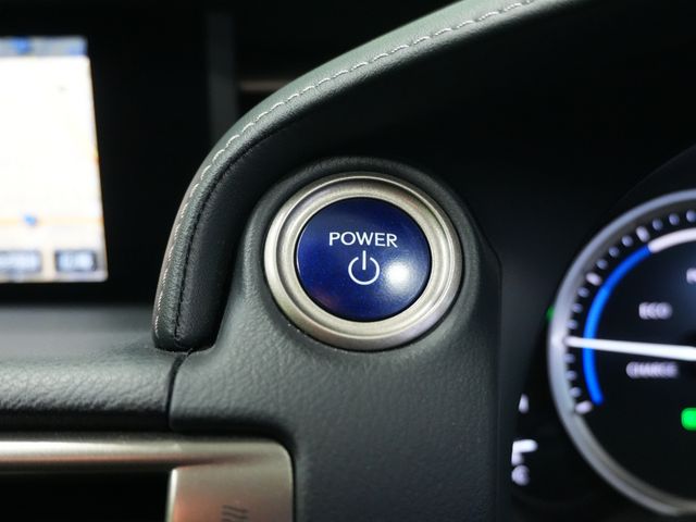 TOYOTA LEXUS IS300h 2014