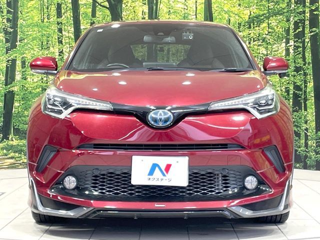 TOYOTA C-HR 2017