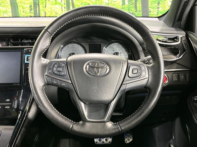 TOYOTA HARRIER 4WD 2015