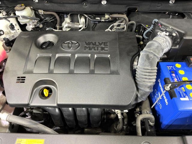 TOYOTA HARRIER 4WD 2015