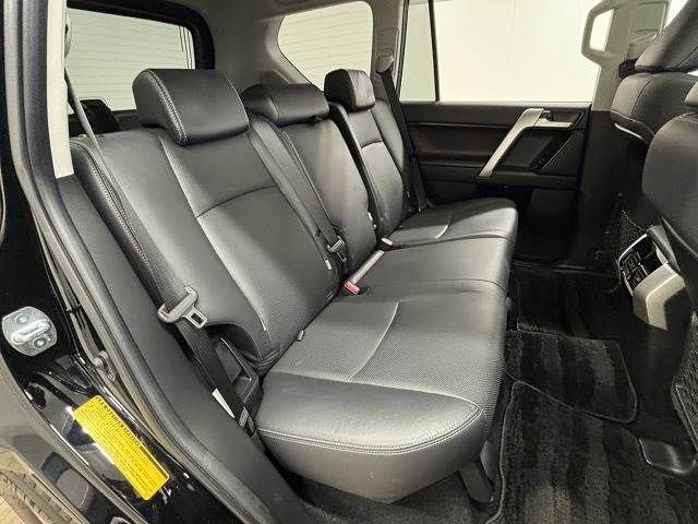 TOYOTA LANDCRUISER PRADO 2018