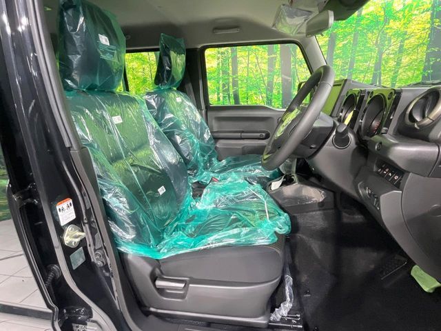 SUZUKI JIMNY NOMADE 2025