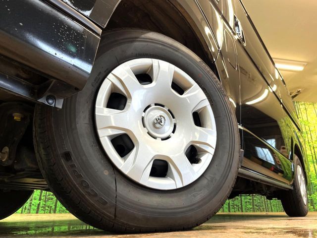 TOYOTA HIACE van 4WD 2021