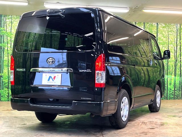 TOYOTA HIACE van 4WD 2021