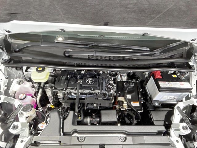 TOYOTA VOXY HYBRID 2025