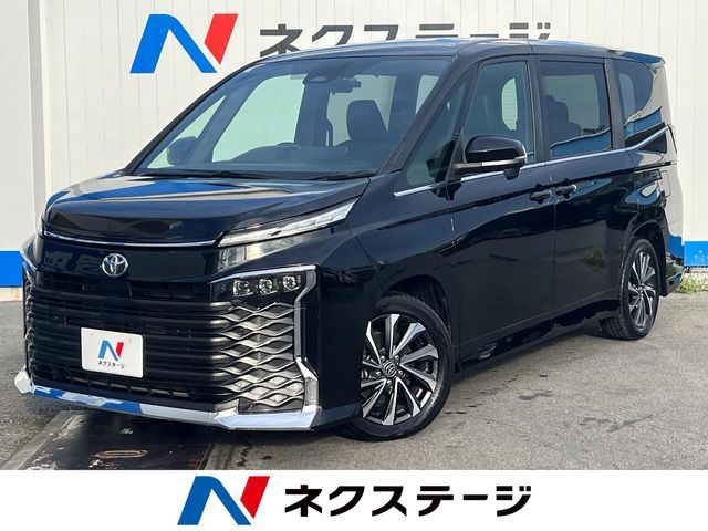 TOYOTA VOXY 2024