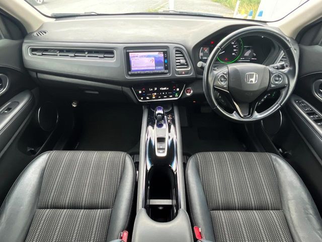 HONDA VEZEL HYBRID 2016