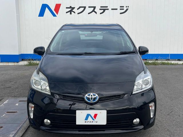 TOYOTA PRIUS 2014