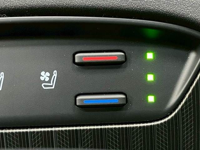 TOYOTA HARRIER HYBRID 2022