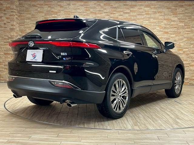 TOYOTA HARRIER HYBRID 2022