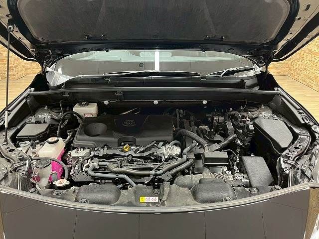 TOYOTA HARRIER HYBRID 2022