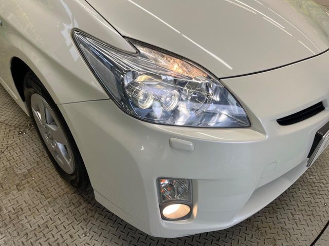 TOYOTA PRIUS 2010