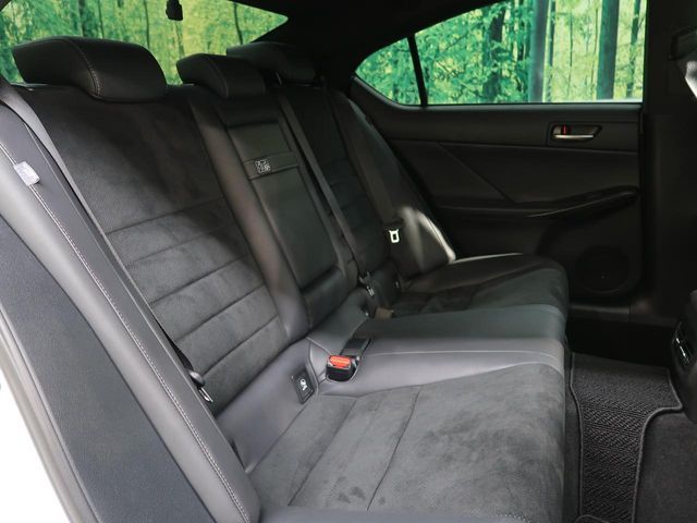 TOYOTA LEXUS IS300 2023