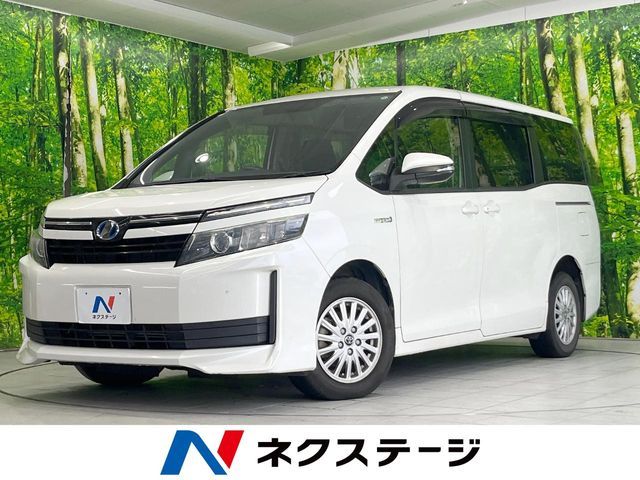 TOYOTA VOXY HYBRID 2014