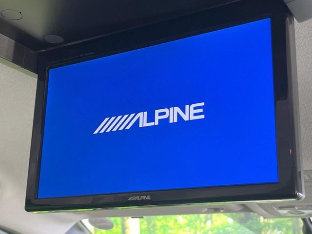 TOYOTA VOXY HYBRID 2014