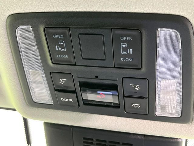 TOYOTA NOAH HYBRID 2023