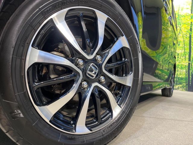 HONDA N BOX CUSTOM 2018