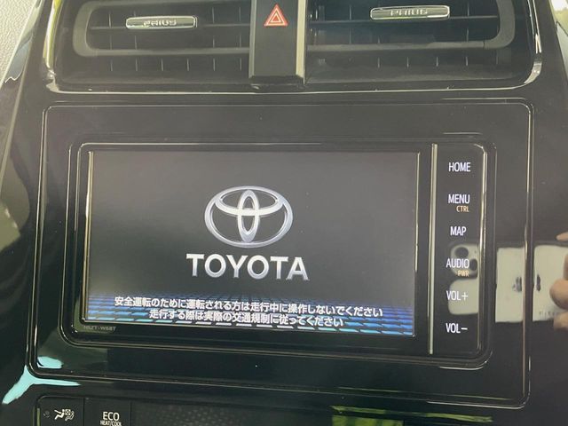 TOYOTA PRIUS 2021