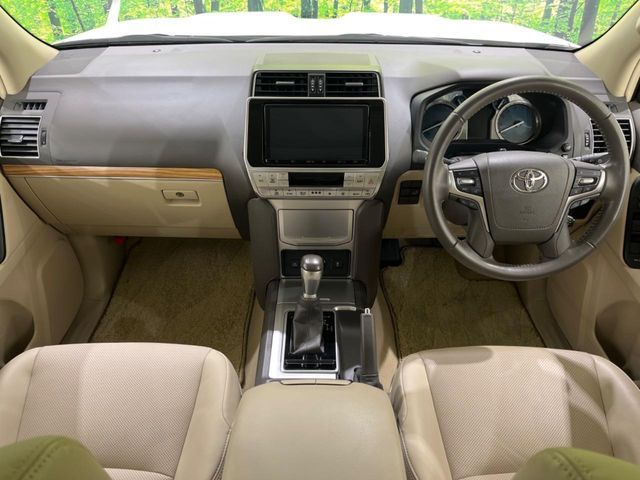 TOYOTA LANDCRUISER PRADO 2023