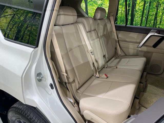 TOYOTA LANDCRUISER PRADO 2023