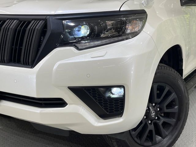 TOYOTA LANDCRUISER PRADO 2023