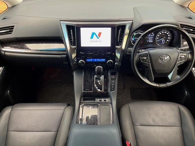 TOYOTA ALPHARD hybrid 4WD 2020