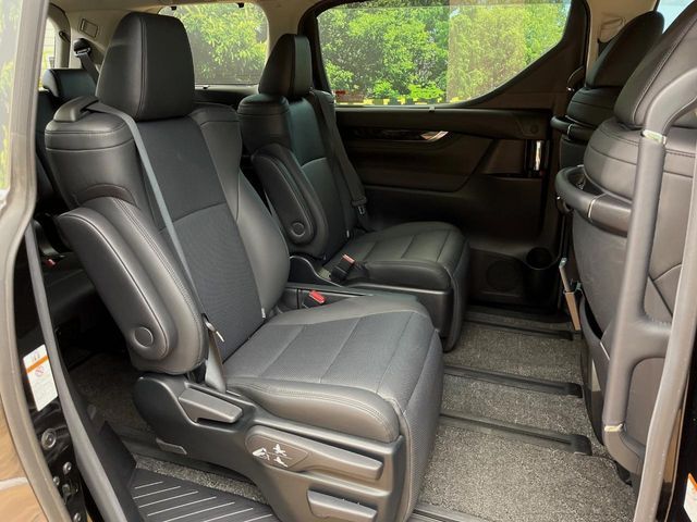 TOYOTA ALPHARD hybrid 4WD 2020