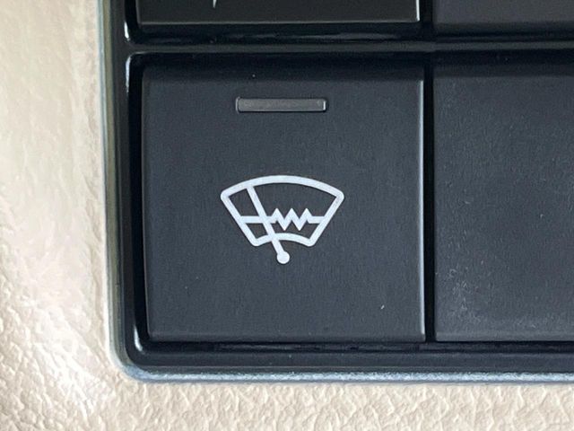 TOYOTA LANDCRUISER PRADO 2023