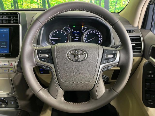 TOYOTA LANDCRUISER PRADO 2023