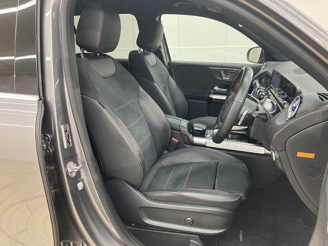 MERCEDES BENZ MERCEDES BENZ GLB 2022